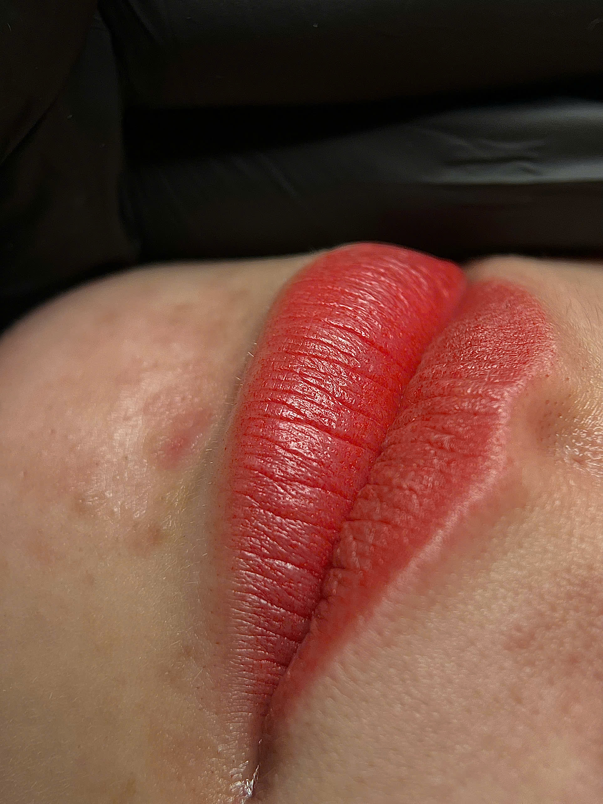 Phun xăm môi Collagen